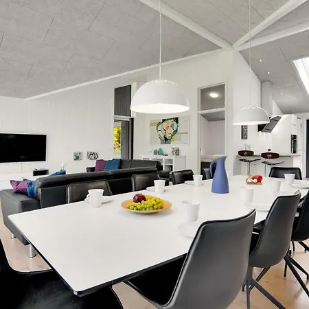 Tatil Evi 4 Bedroom Cozy In Spottrup