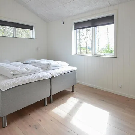4 Bedroom Cozy In