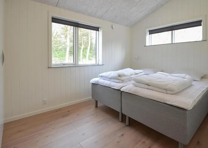 4 Bedroom Cozy In